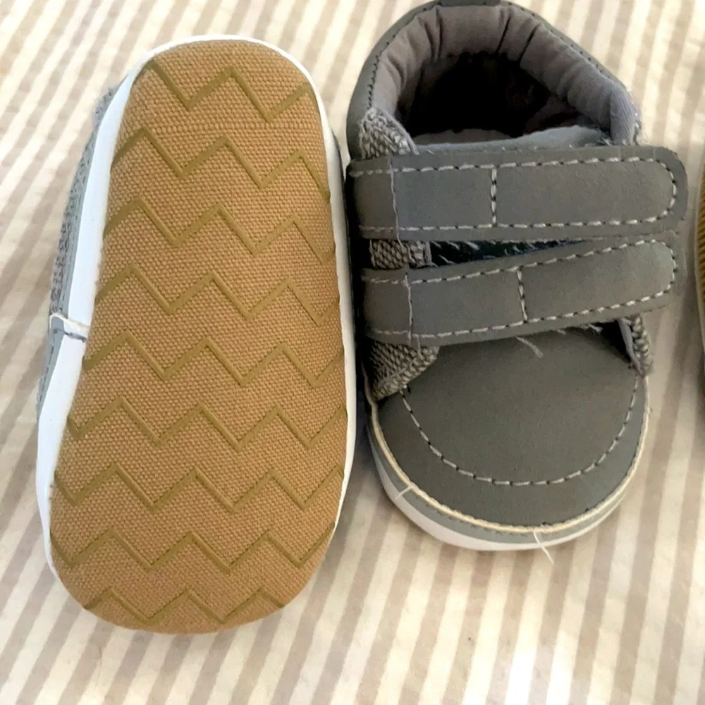 Carter’s newborn sneakers bundle